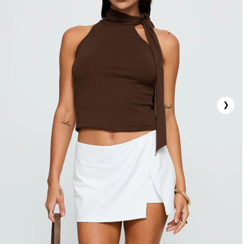 NWT Princess Polly For the Thrill Skort, white, size 2